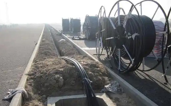 现代通信网络建设指南:和政光缆施工全流程技术解析与质量控制 现代通信网络建设指南:和政光缆施工全流程技术解析与质量控制